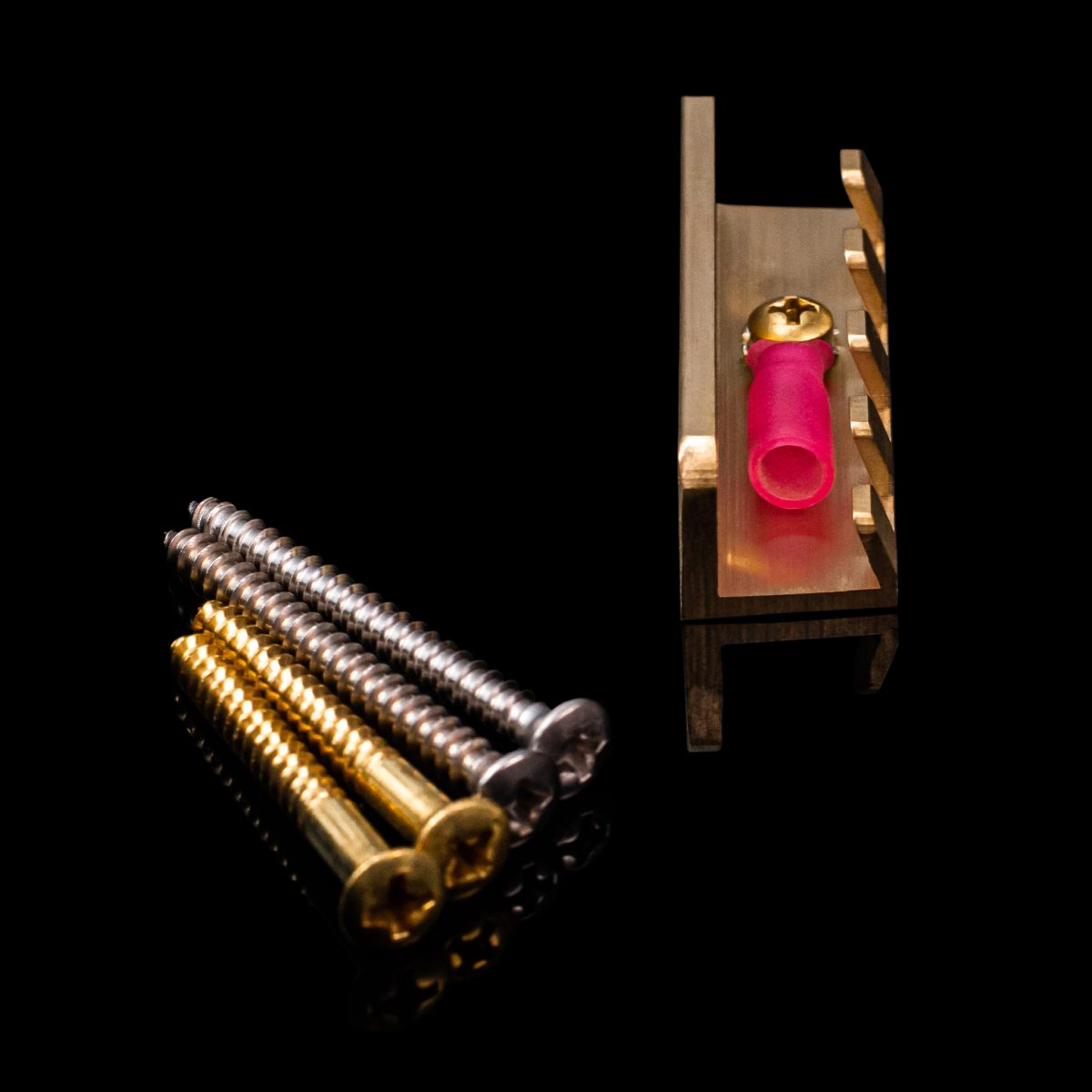 ⁦מותחן קפיצים לגיטרה חשמלית Killer Guitar Components - Killer Brass Claw⁩ – תמונה ⁦2⁩