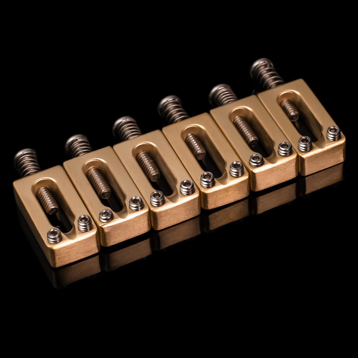 אוכפים לגיטרה חשמלית Killer Guitar Components - Killer Brass Saddles 10.5mm
