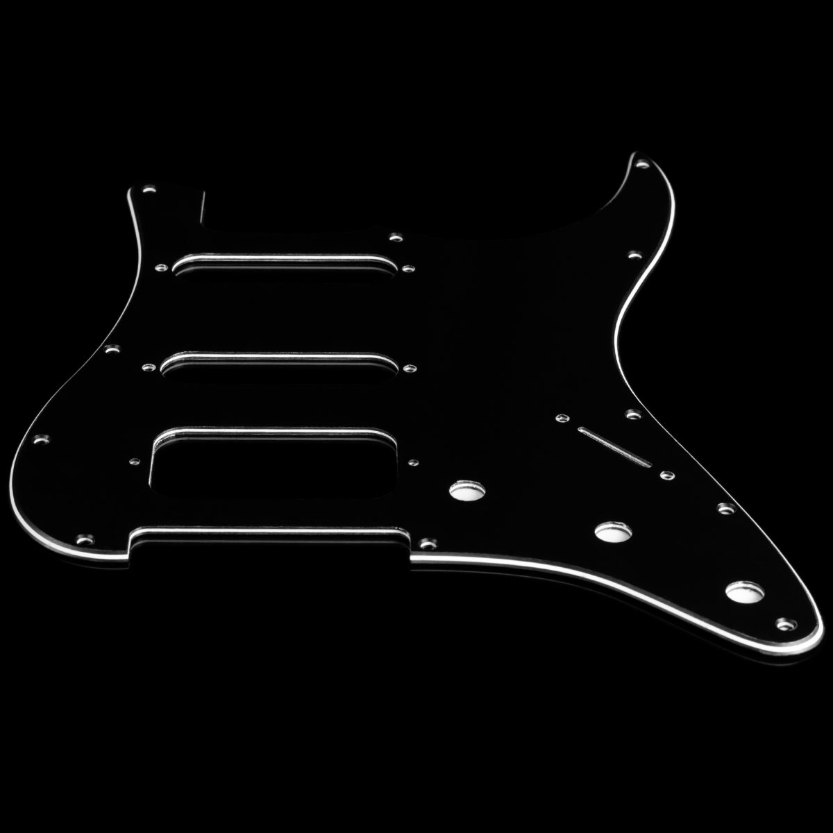 פיק גארד שחור לגיטרה חשמלית סטראט Strat 3 Ply