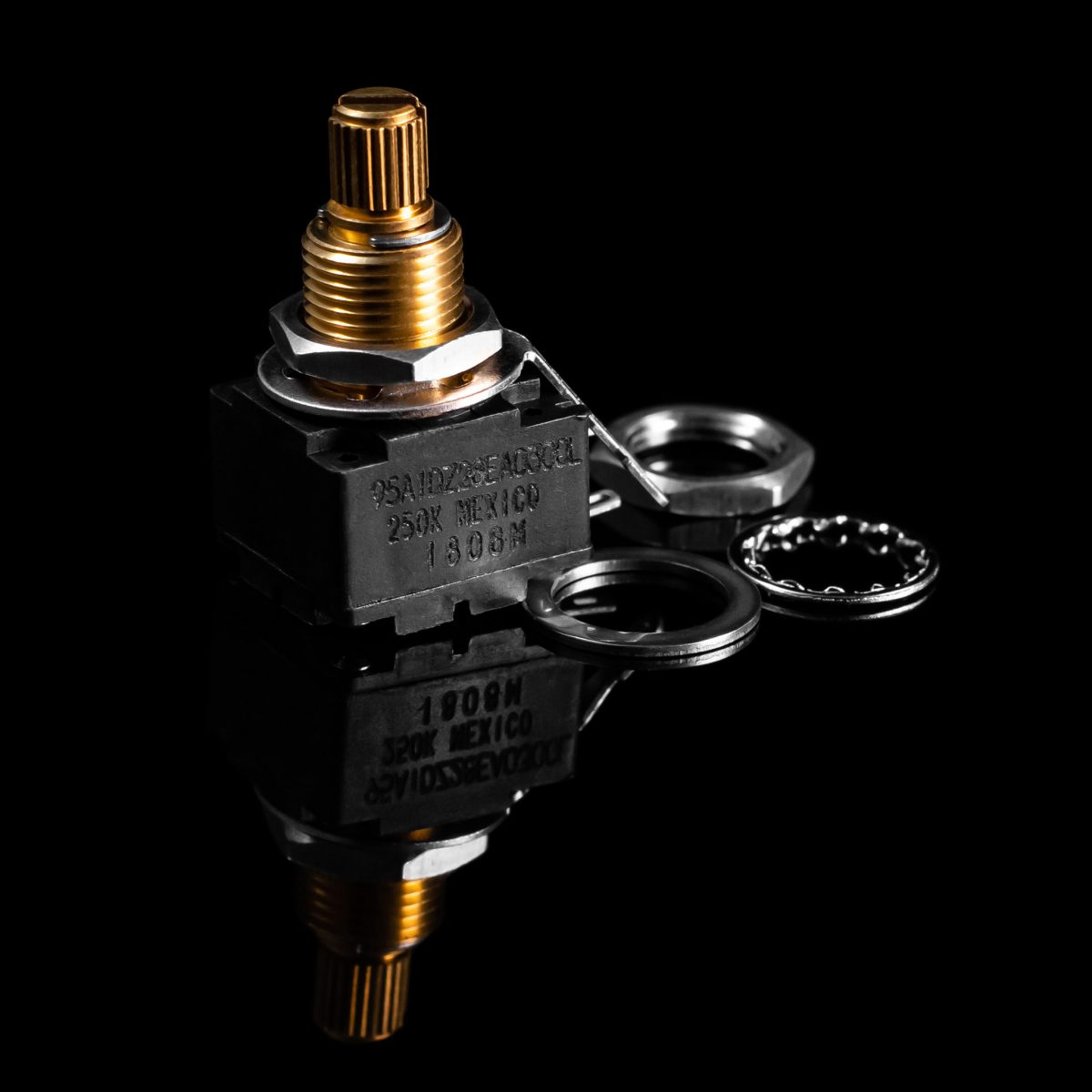 פוטנציומטר לגיטרה חשמלית Bourns 250k Modern Black 95 Series