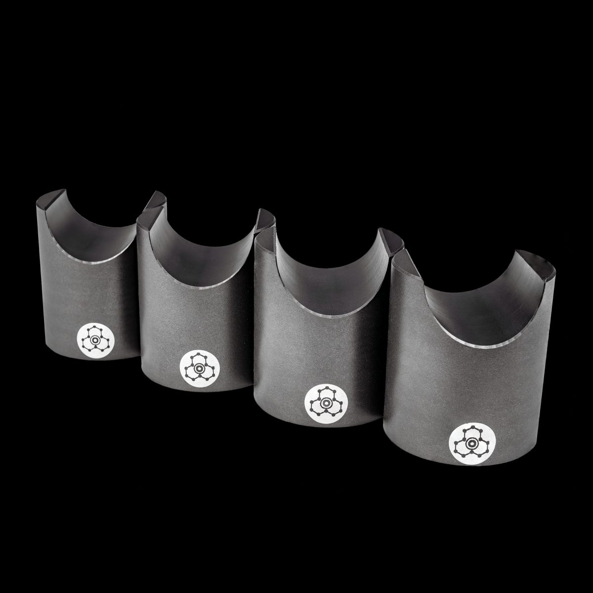 סטנד מבודד מעמד לכבלי חשמל ואודיו Graphite Audio CIS-35